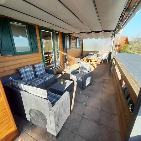 Location Type Gite, Chambre D'Hote, Meuble De Tourisme Dans Joli Petit Chalet Typique Et Ou Jolie Roulotte Type Boheme Waldighoffen ภายนอก รูปภาพ