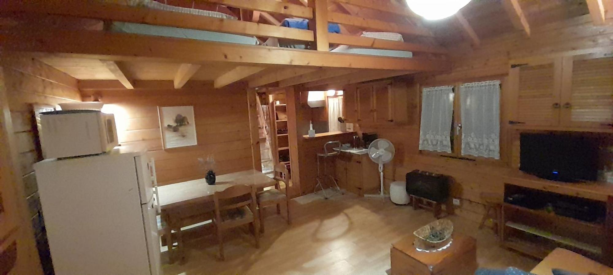 Location Type Gite, Chambre D'Hote, Meuble De Tourisme Dans Joli Petit Chalet Typique Et Ou Jolie Roulotte Type Boheme Waldighoffen ภายนอก รูปภาพ