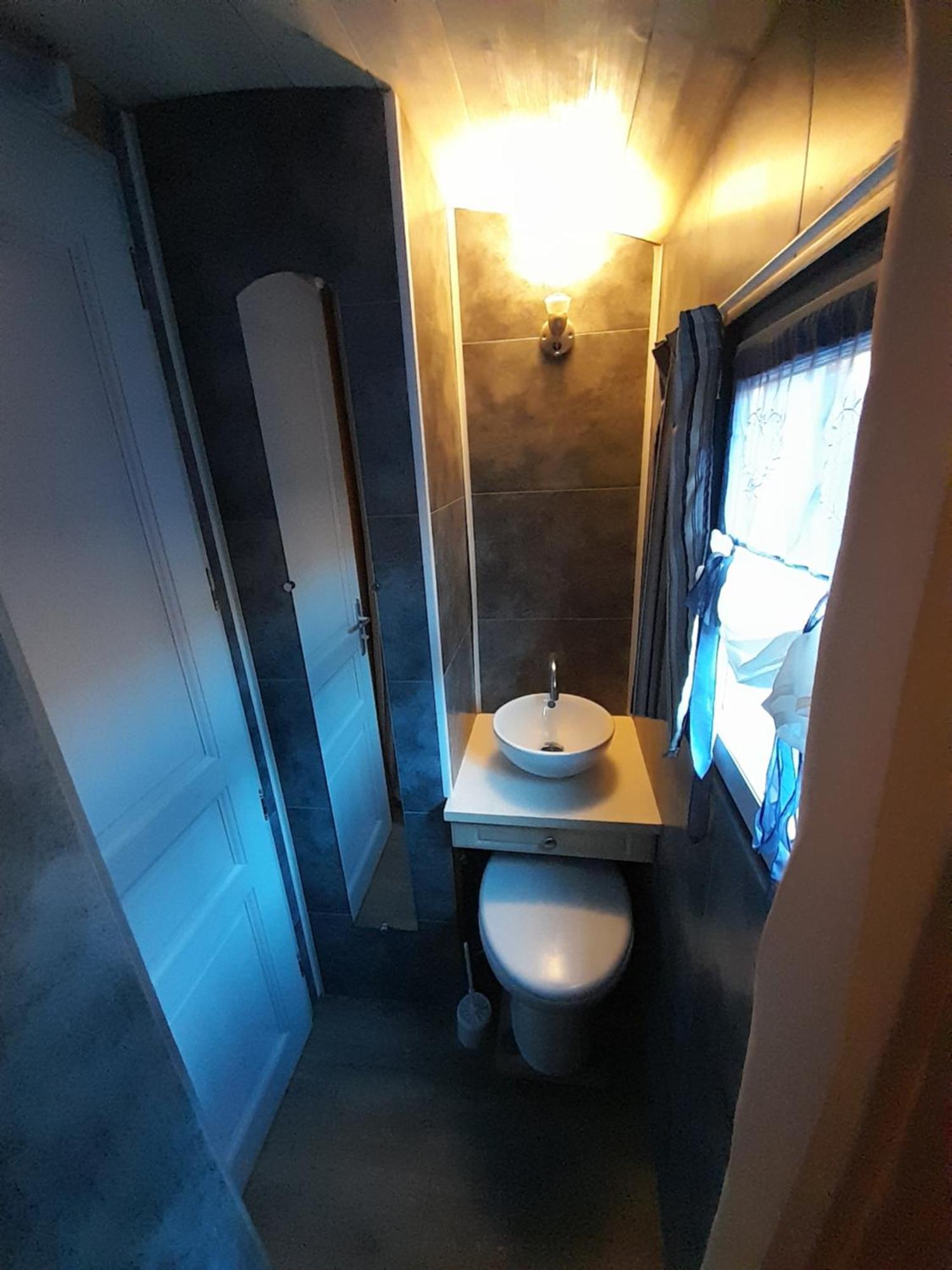 Location Type Gite, Chambre D'Hote, Meuble De Tourisme Dans Joli Petit Chalet Typique Et Ou Jolie Roulotte Type Boheme Waldighoffen ภายนอก รูปภาพ