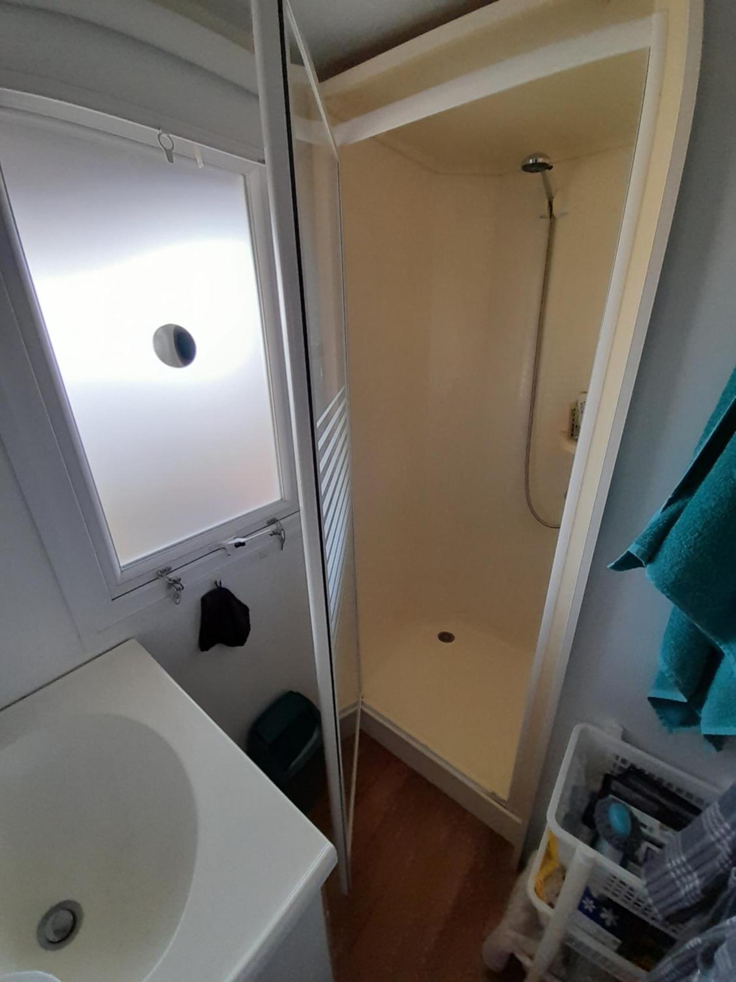 Location Type Gite, Chambre D'Hote, Meuble De Tourisme Dans Joli Petit Chalet Typique Et Ou Jolie Roulotte Type Boheme Waldighoffen ภายนอก รูปภาพ