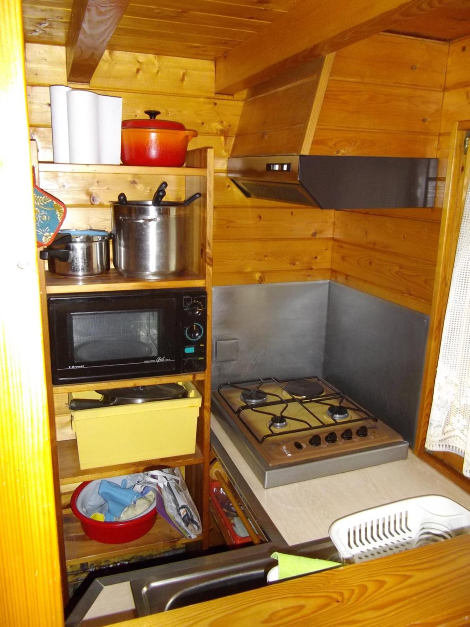 Location Type Gite, Chambre D'Hote, Meuble De Tourisme Dans Joli Petit Chalet Typique Et Ou Jolie Roulotte Type Boheme Waldighoffen ภายนอก รูปภาพ